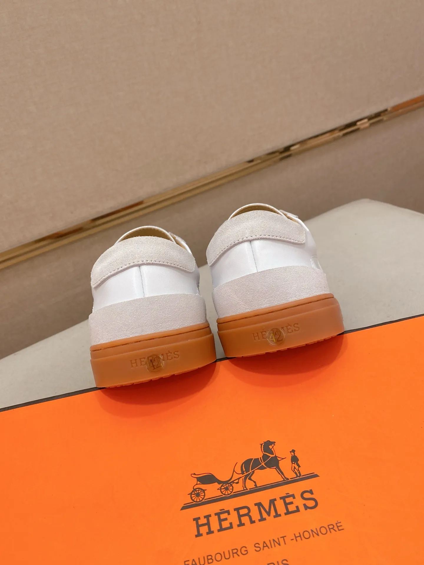 Men's clothing and shoes💰: 400💰Couple model💏"HERMES"【Classic original single version】Hermès; top 🔝purchasing agent🔍🔍latest 🇺🇸 counter sale simultaneously, original version imported from Italy ▲▲ox Leather ▲▲Exquisite workmanship (Italian 🇮🇹Imported water-dyed 🐂cowhide lining) sole: Original sole provided by the original factory, ⚠️exclusive double-layer activity·TPR·rubber·combined molded outsole; Male and female code numbers: 36-44 (can be customized to 45/46, non-refundable)